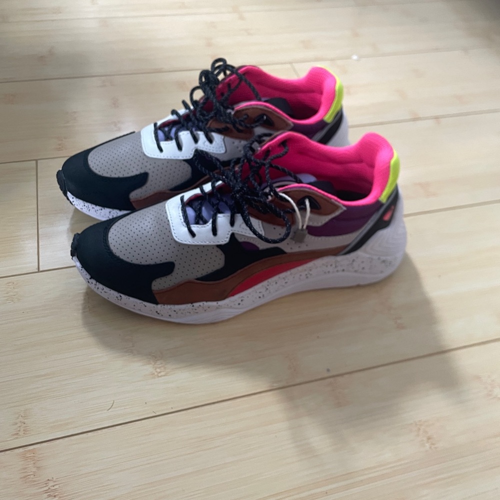 Alexander McQueen McQ Multicolor Leather Sneakers - Picture 5 of 8